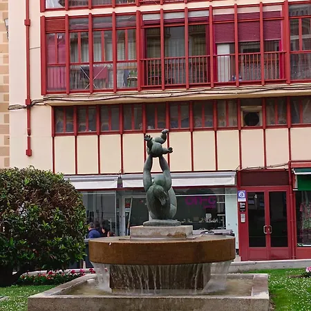 Casa De Los Momos *